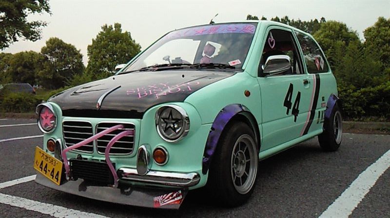 bosozoku-sexy-subaru-vivio-bistro-pic1.j