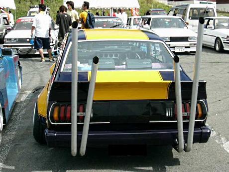 Big double V exhaust on bosozoku styled Toyota Celica