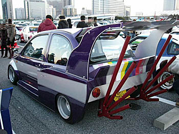 Two handed Bosozoku kei car