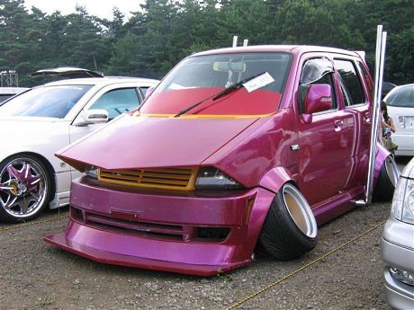 Bosozoku style Daihatsu Move with massive negative camber