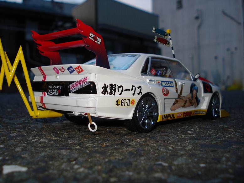 Bosozoku style itasha Nissan Cedric Y31 Urusei Yatsura