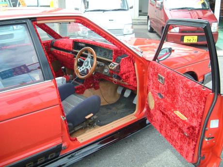 Nissan Bluebird 910 with pimp interior