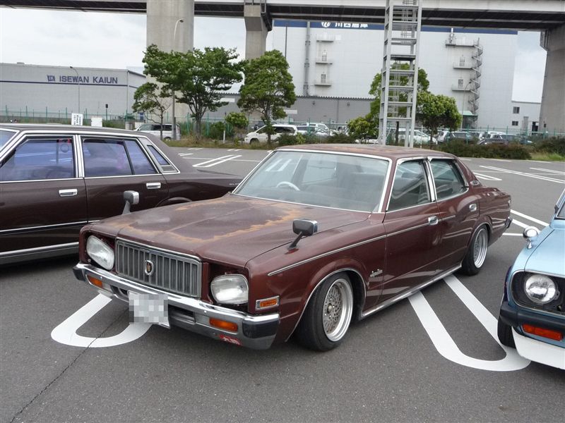 Hot or not? Nissan Cedric 330 Clown Face