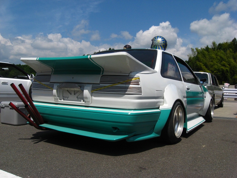 Quad pipe exhaust on Levin AE86 zokusha