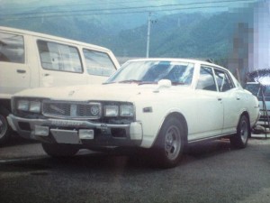 Nissan Cedric 330 with Yonmeri Skyline C110 tail lights