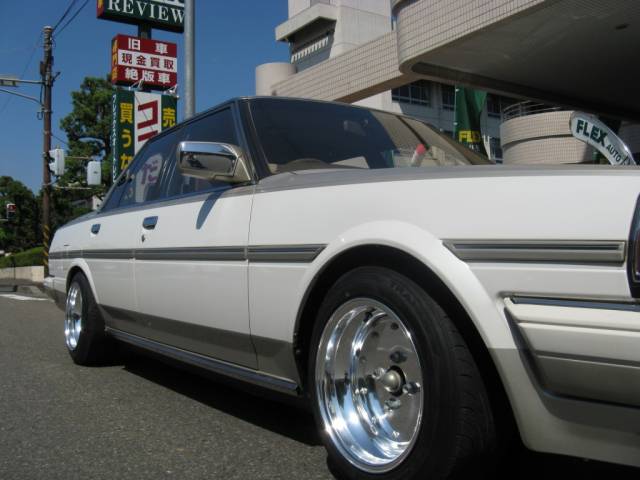 Deep dished SSR MK1 rims on a Cresta GX71